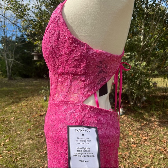 NWT City Studios Fuchsia Sequined Gown Size 11 Juniors - Picture 7 of 15